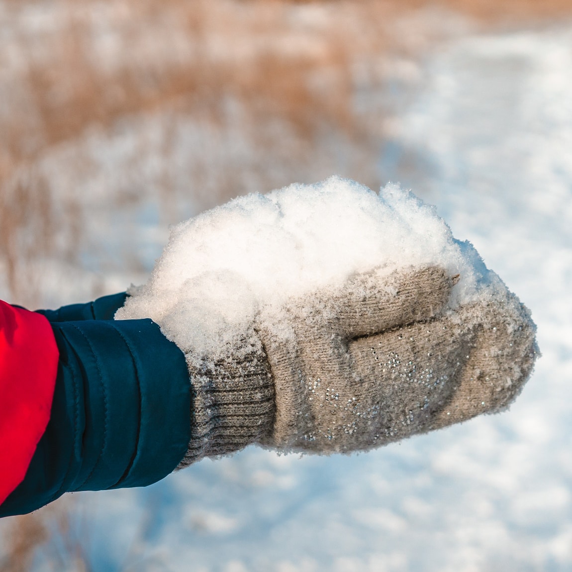 The 9 Best Mittens for Men This Winter