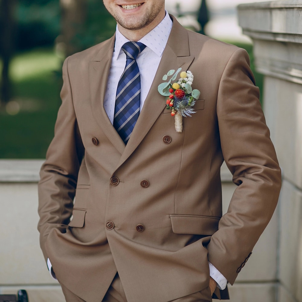 Men’s Summer Wedding Attire: A Complete and Practical Guide