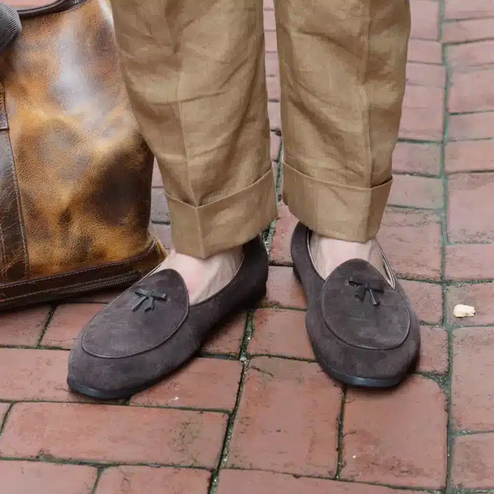 What Shoes To Wear With Linen Pants: A Thorough Men’s Guide